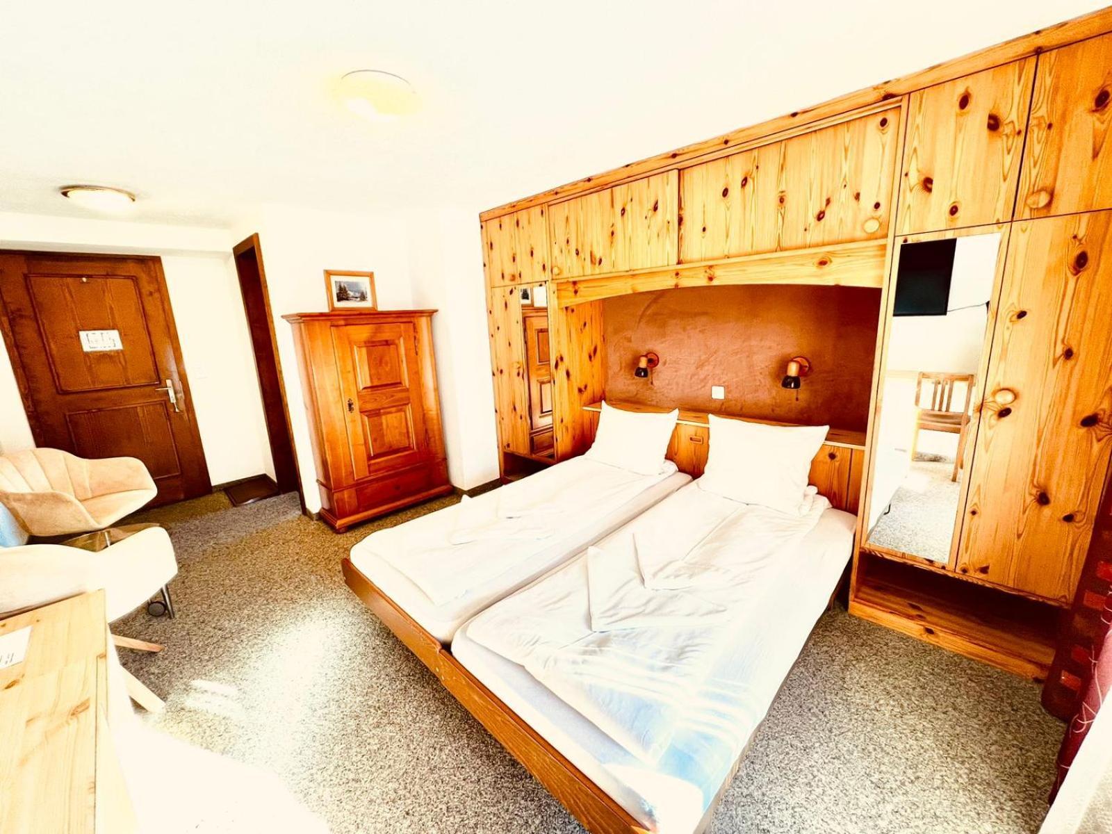 Hotel Old Jnn Klosters Exteriér fotografie