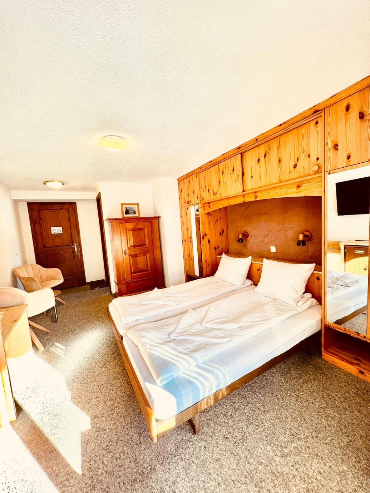 Hotel Old Jnn Klosters Exteriér fotografie