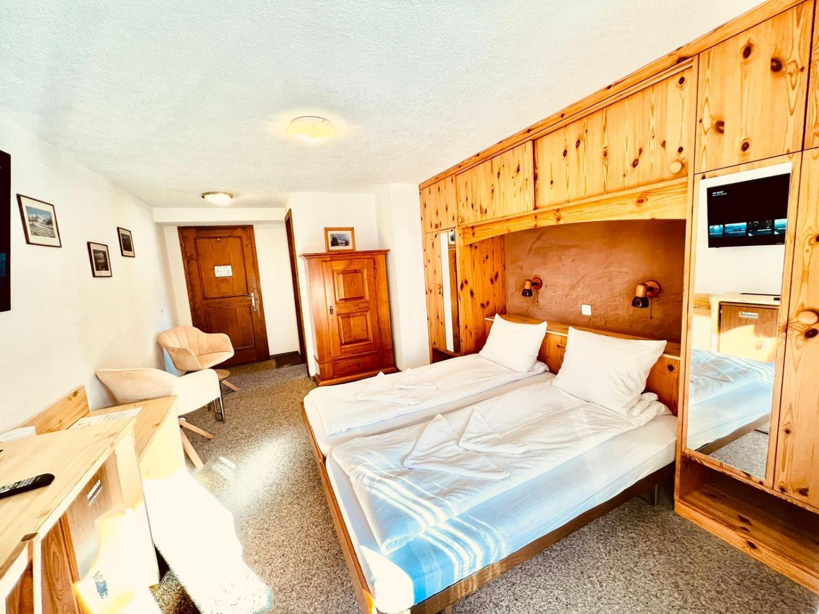 Hotel Old Jnn Klosters Exteriér fotografie