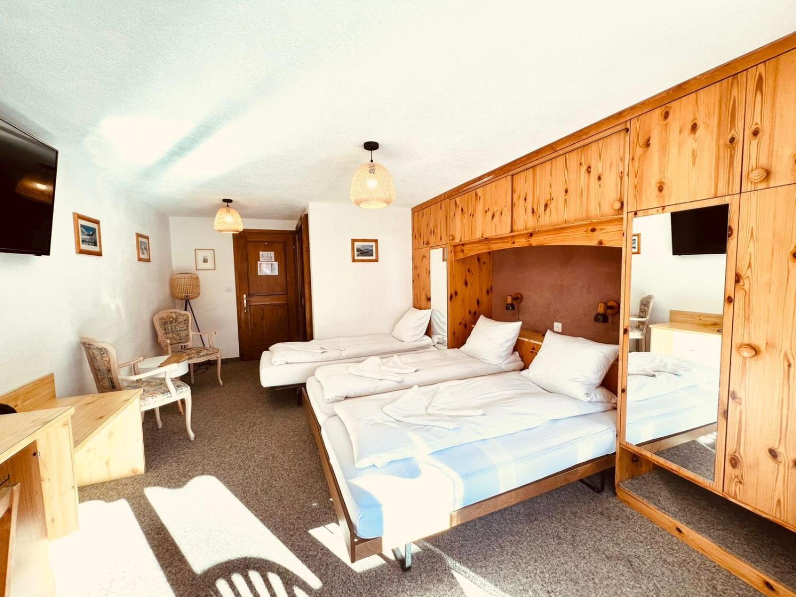 Hotel Old Jnn Klosters Exteriér fotografie